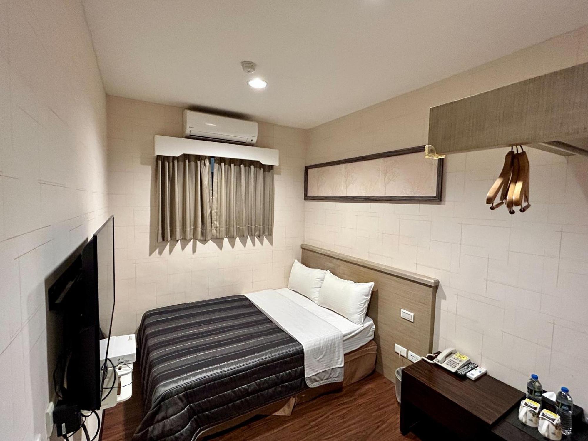 Home Full Hotel Цзиньчэн Экстерьер фото