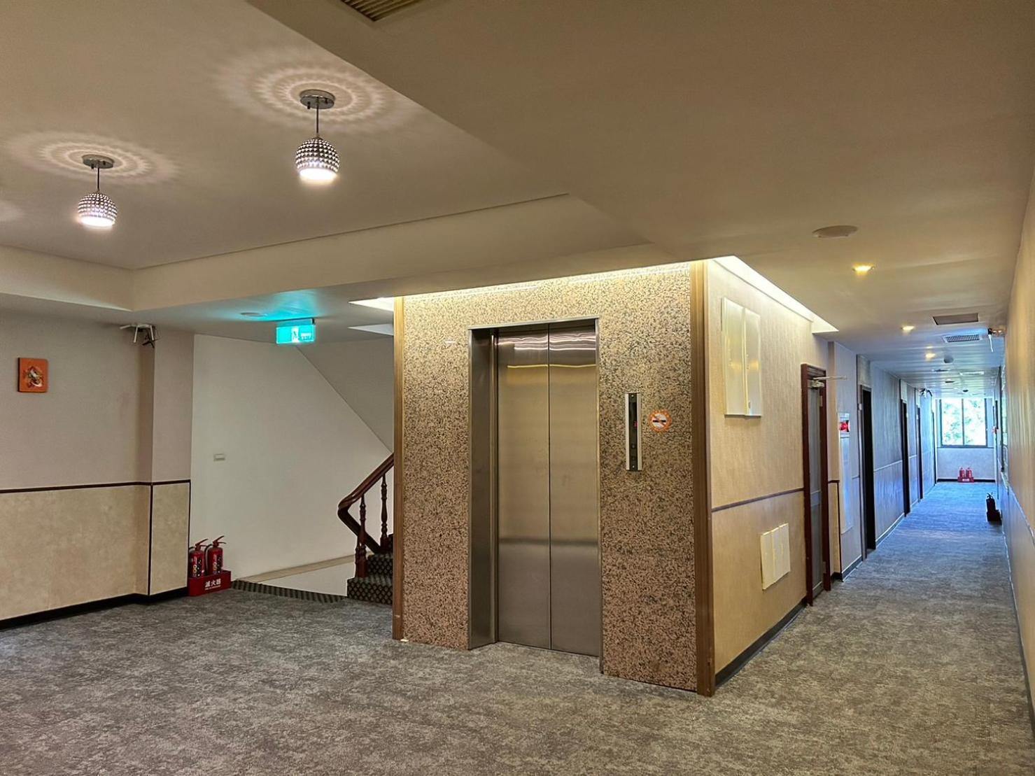 Home Full Hotel Цзиньчэн Экстерьер фото